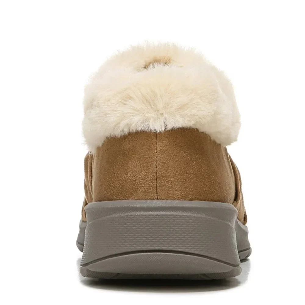 Bzees Women's Genie Slip On